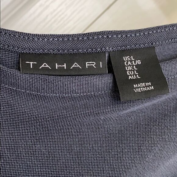 Tahari Sexy Top    - Picture 3 of 6